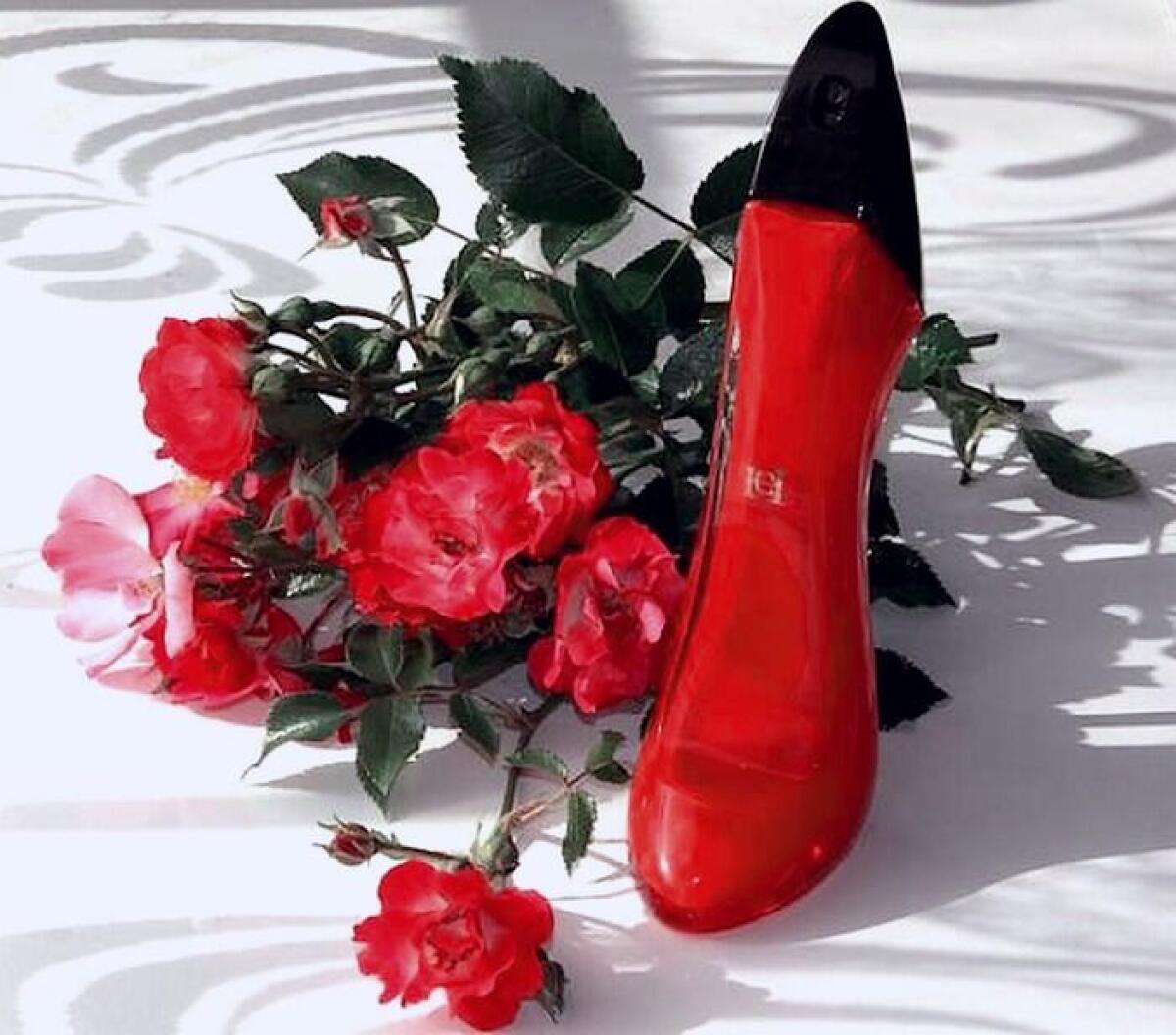 Perfume Fragrance Rose - Парфюмерная вода Carolina Herrera Very Good